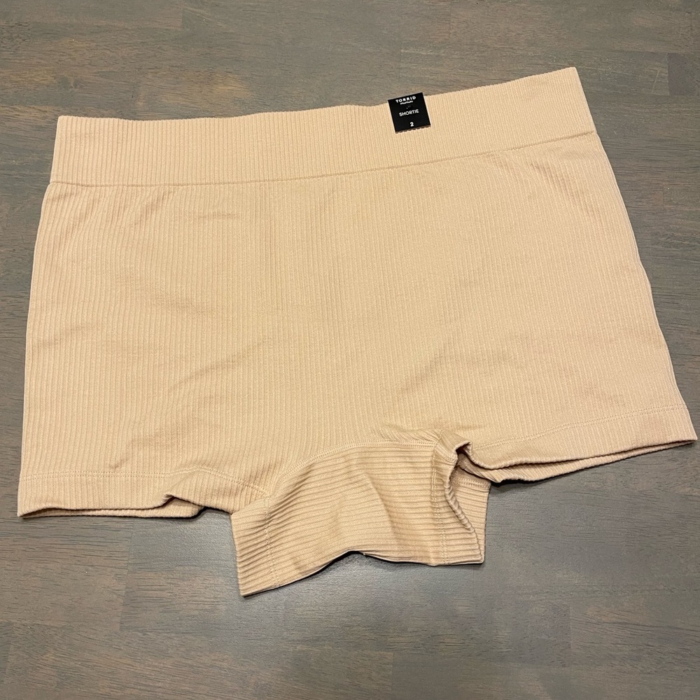 NEW! • TORRID • Nude Shortie Shorts | Size: 2